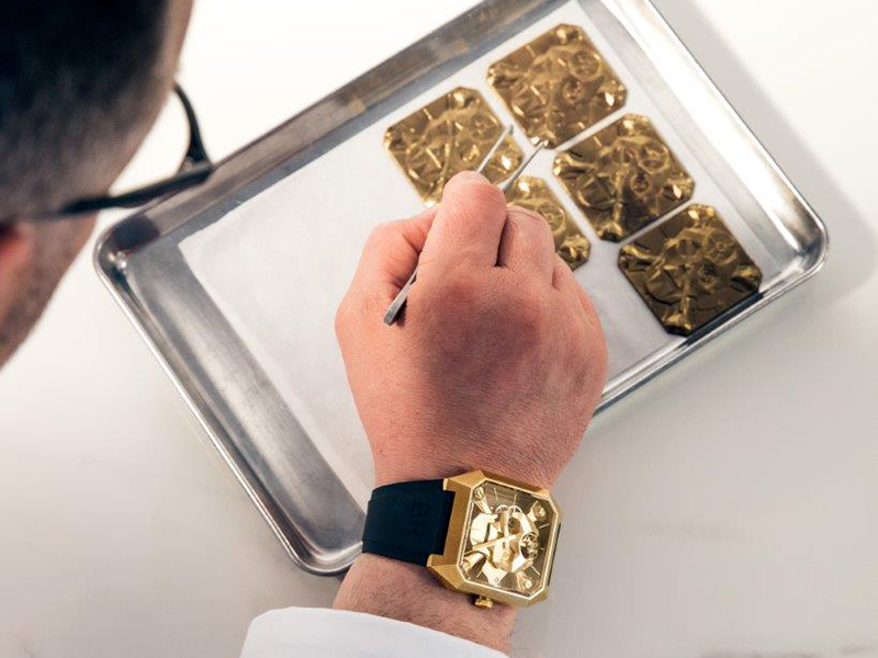 "ساعة فاخرة للأكل" تعرف على تفاصيل تعاون Bell & Ross مع الشيف جوليان دوغور